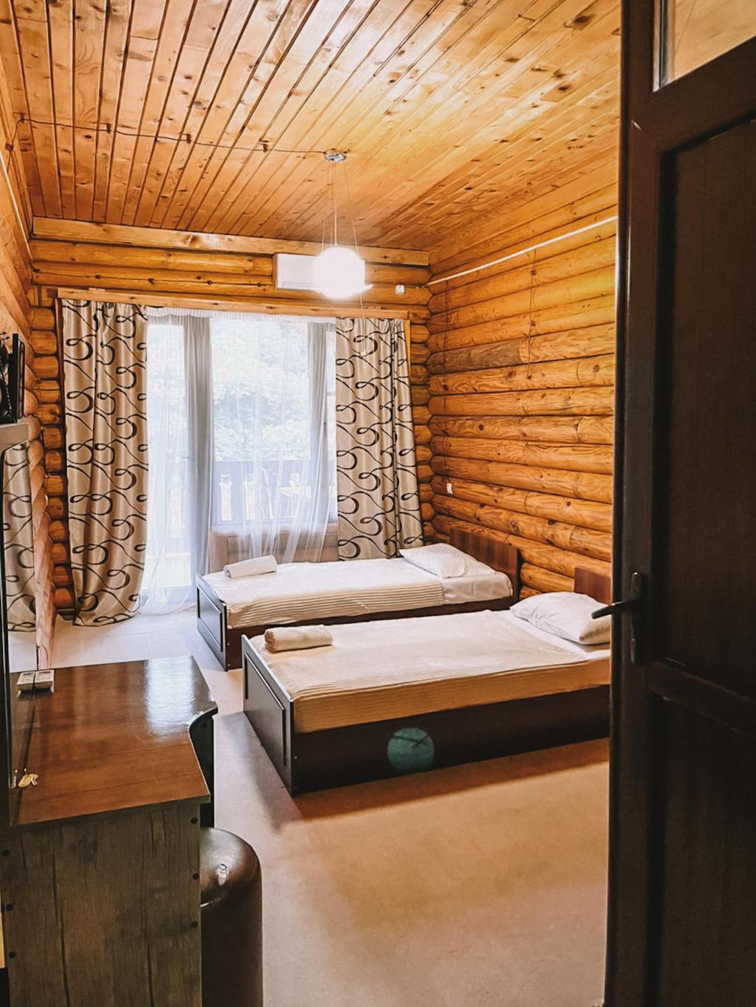 Hotel Chveneburi Machakhlispiri Екстериор снимка