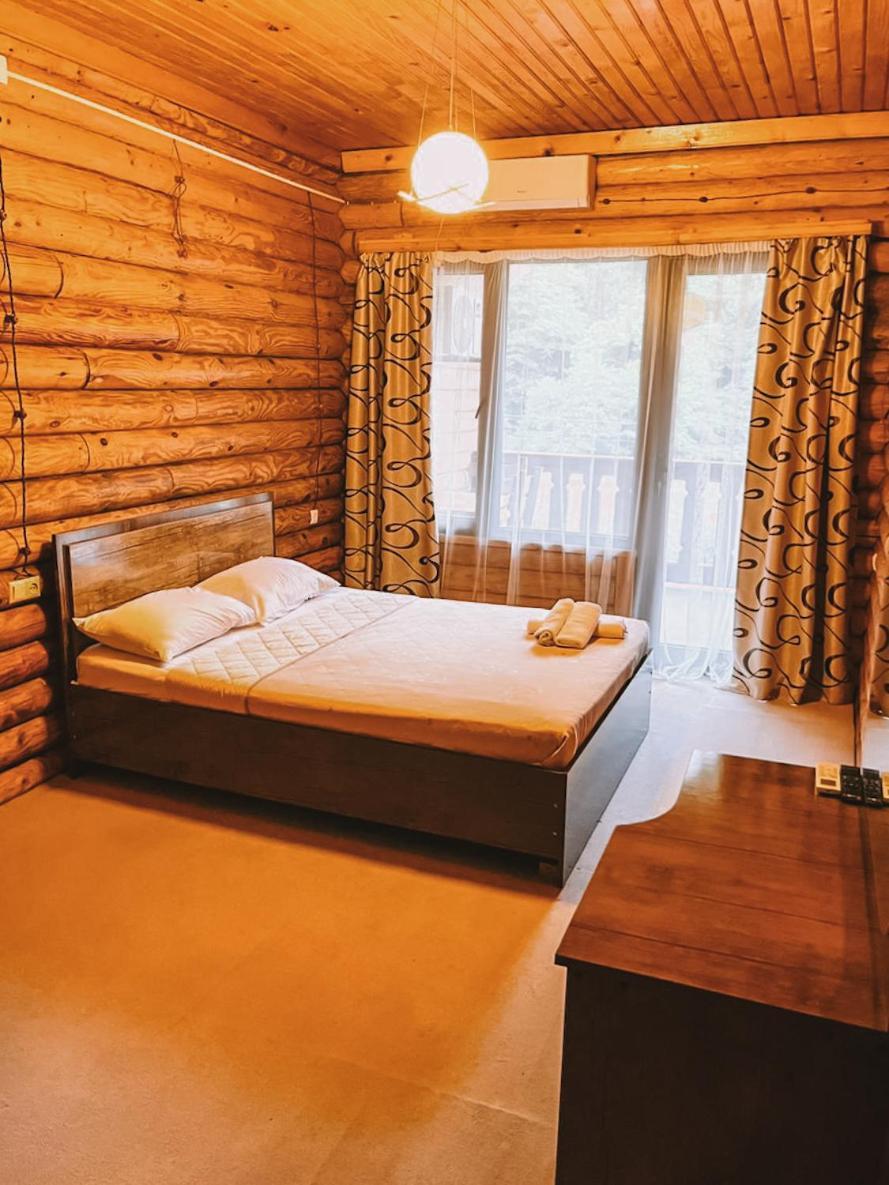 Hotel Chveneburi Machakhlispiri Стая снимка